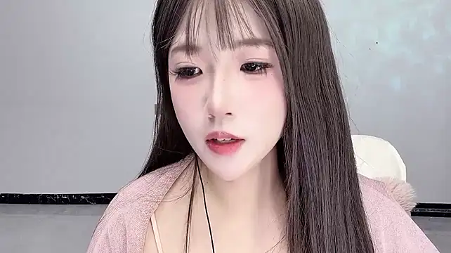 Lucy_8858 live sex cam