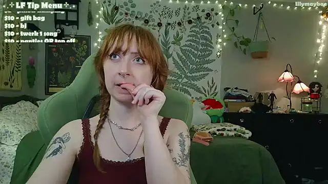 LilyMayBae webcam
