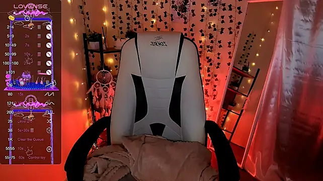 AnyaTaylor_