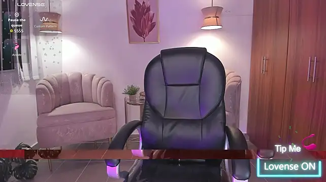 sarita_evanss