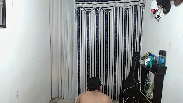 ANKENTH live cam on StripChat