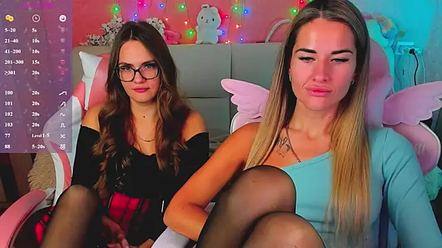 hotty_girls_here