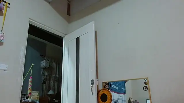 AlinaWoolf_ webcam