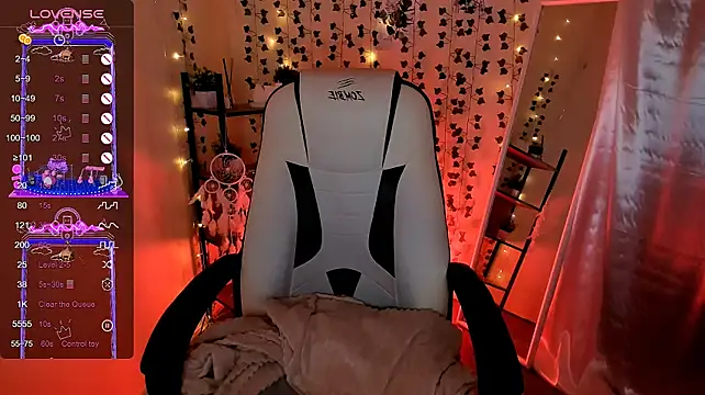 AnyaTaylor_ webcam