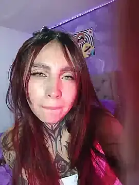 Rouxx_1 live cam on StripChat