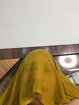 Miss_kanika76 live cam on StripChat