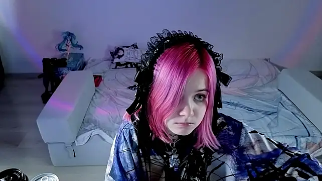 Hikkacat live cam on StripChat