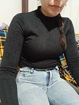 Lupita_sol live cam on StripChat