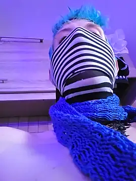 AskAveryAnything live cam on StripChat