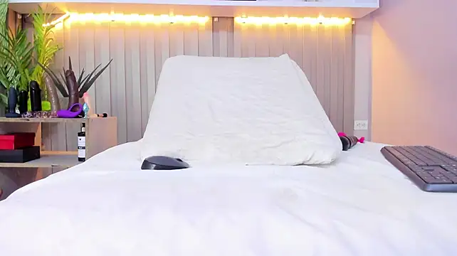 pinktaylor_