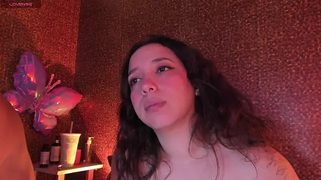 Apartment28 live cam on StripChat