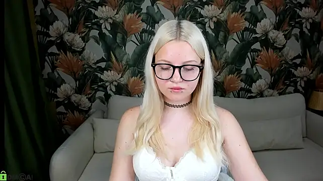 Velvet-Lun webcam