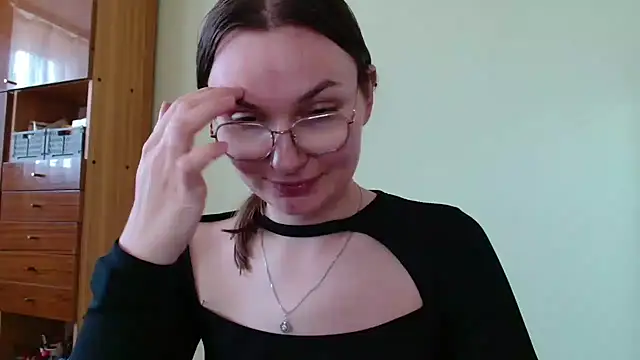 LooveELLYx webcam