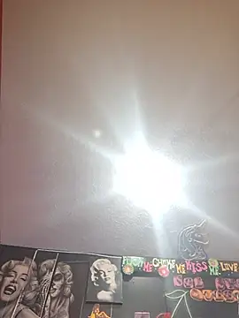 daddyandsplashqueen (Ask my age) - Flash titties
