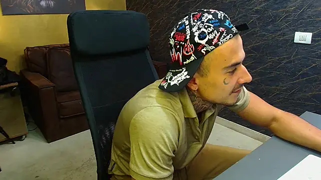 RomeoBodhi webcam