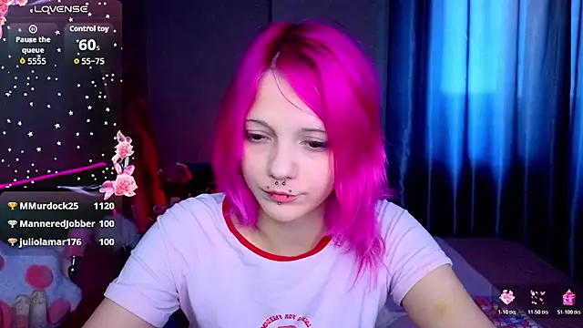 KittieHeart live cam on StripChat