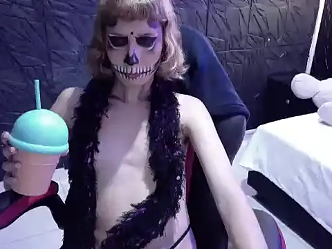 vivienne_hadi live cam on StripChat