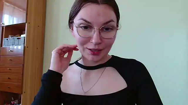 LooveELLYx webcam