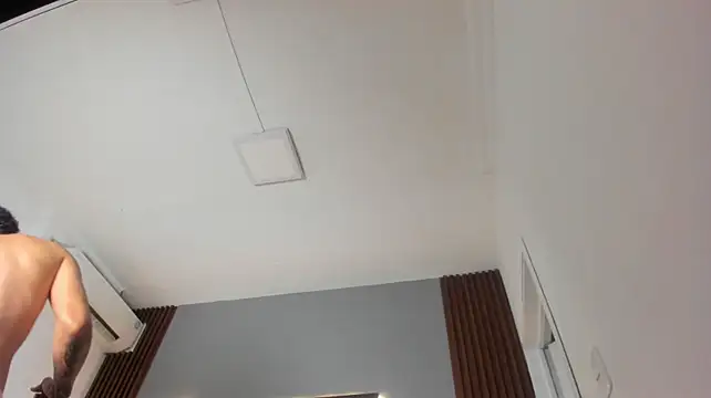 Lois_stone webcam