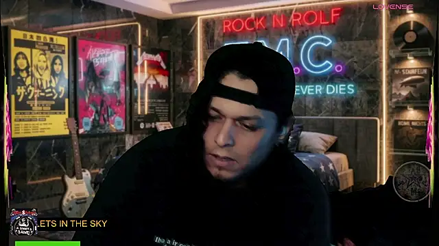 chino_roz webcam