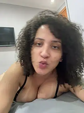 romenablack_ webcam