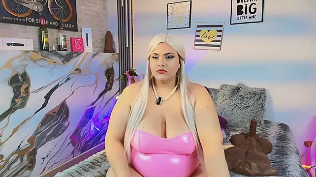 Prisha_Ramanax live cam on StripChat