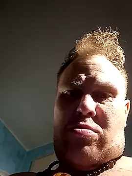 OliverBerlinSucht live cam on StripChat