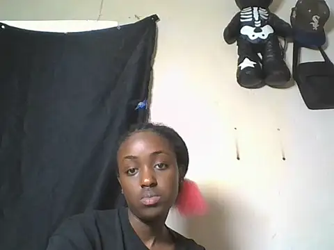 loversoncam (F young) - make me happy