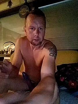 Hornybiboy66 live cam on StripChat
