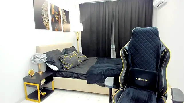 RedLipse live cam on StripChat