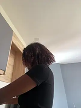 Sis27 live cam on StripChat
