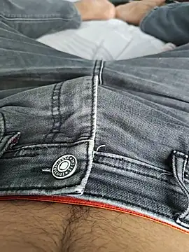 Rocky-badboy_cum4me live cam on StripChat