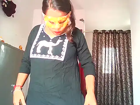 RUKMINI_60 live cam on StripChat