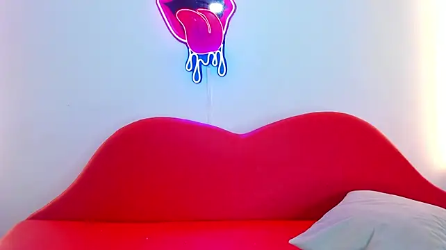 Litzy1_ live cam on StripChat