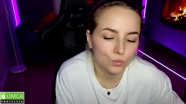 Mira_Mermayd webcam
