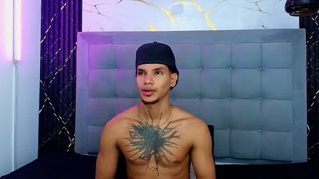 kai_storm77 webcam
