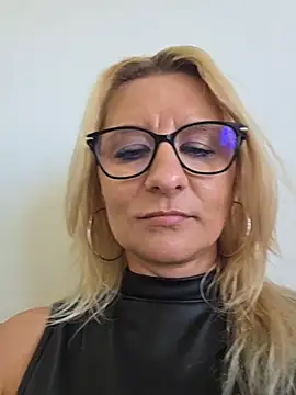kaylinjan (F milf) - 😈let me ride u deep 💦😈