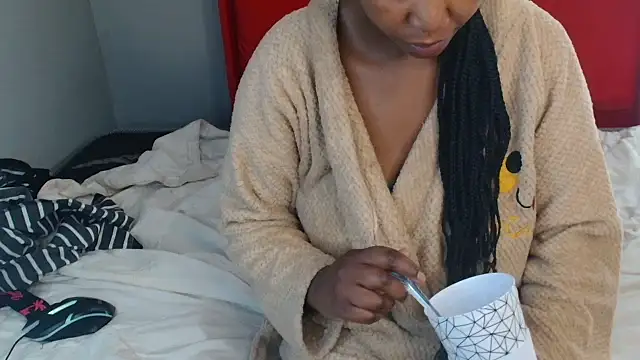 Curvy_Goddess_