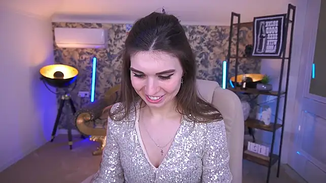 kyliejoyys (F young) - wear stockings and heels