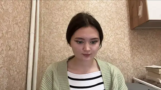 In_blue_ocean live cam on StripChat