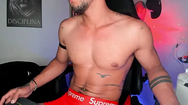 Dackson77
