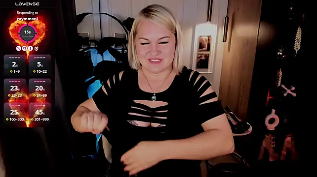 YolandaKiss webcam