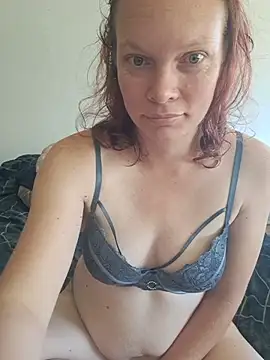redsparrowXxXx live cam on StripChat