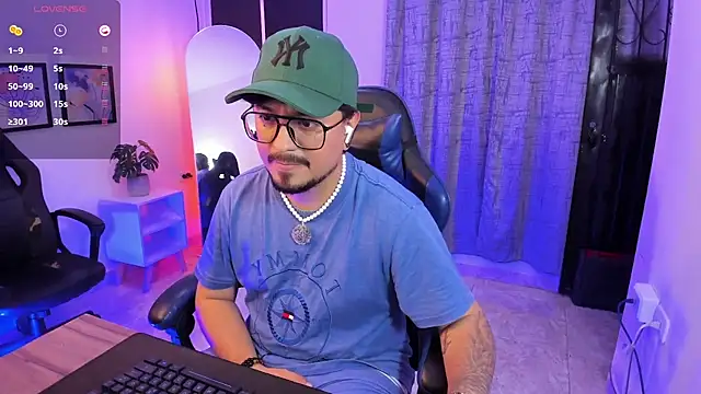 DaviidEvans_ live cam on StripChat