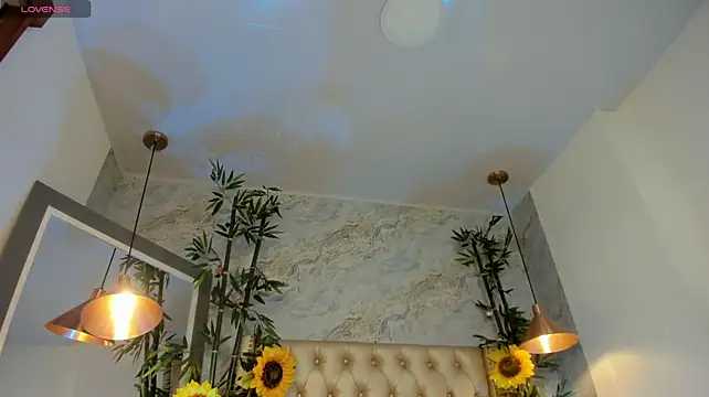 LittleeJaz webcam
