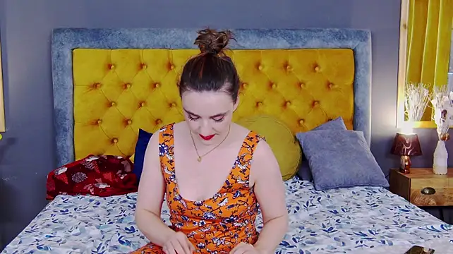 Jessica_White_ live cam on StripChat