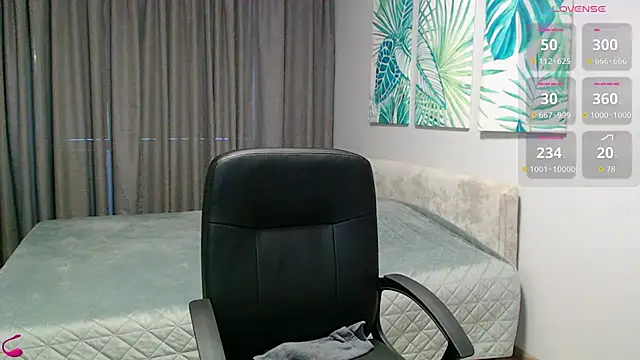 mia_bloomy live cam on StripChat