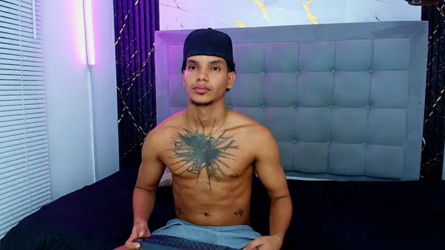 kai_storm77 webcam