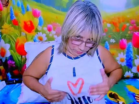 indianroxy webcam