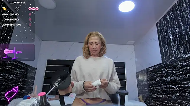 Ladyy_Scarlett